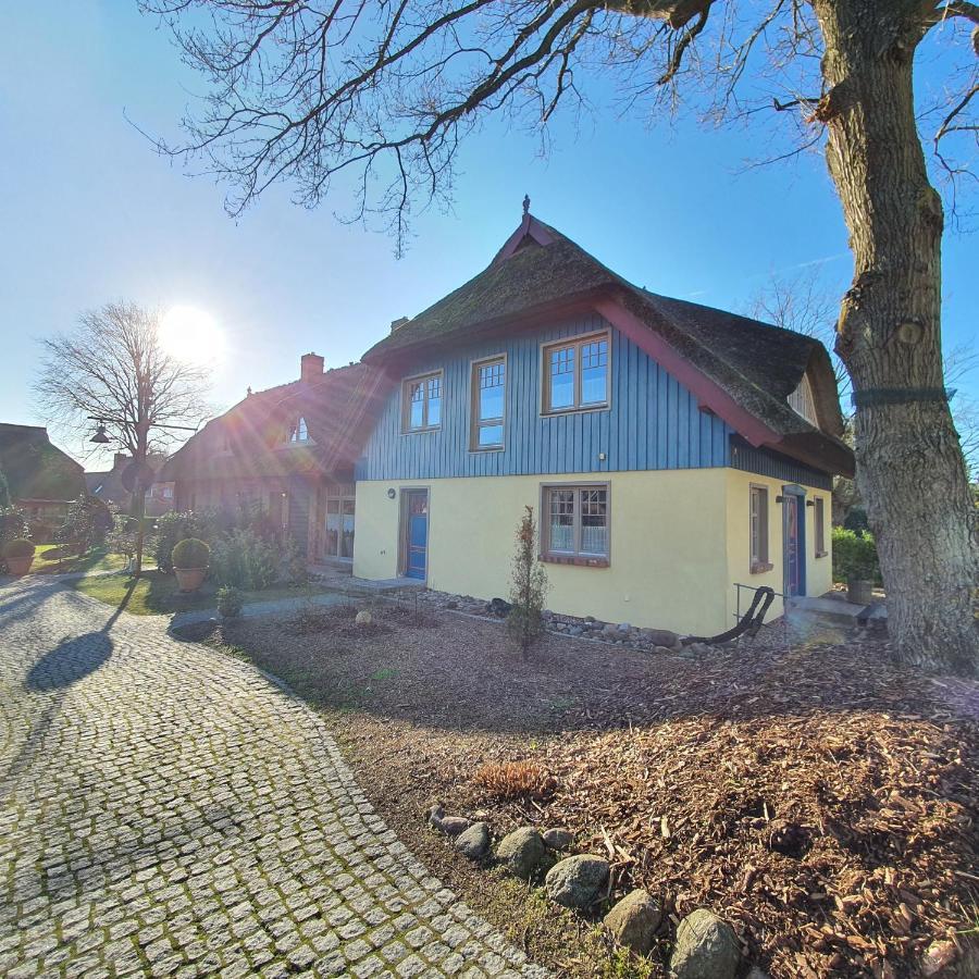 "Schiffszimmermannshaus" By Ferienhaus Strandgut Born Exterior foto